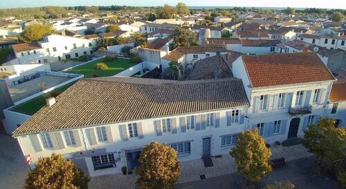Hôtel Le Vieux Gréement, Забронировать Отель Ла-Куард-сюр-Мер Иль-де-Ре