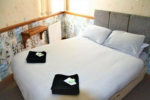 MyRoomz Seaview Hotel, Забронировать Отель Блэкпул Ланкашир, рядом с Стадион футбольного клуба «Блэкпул»