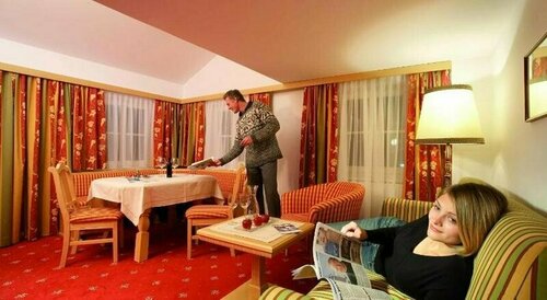 Hotel Tannbergerhof im Zentrum von Lech, Забронировать Отель Лех Lech - Zürs