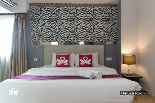 BRYQS Hotel KL Sentral, Забронировать Отель Отели Федеральной территории Куала-Лумпура с парковкой, Парковка
