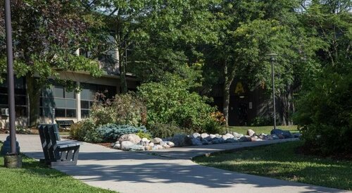 Humber College Lakeshore Campus Residence, จอง โรงแรม โตรอนโต Greater Toronto Area