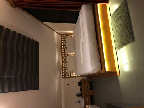 Ranches Jungle Beats, Book Hotel Meppādi 