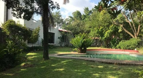 The Plot, Book Hotel Hoteller i Gauteng med parkering, Parkering