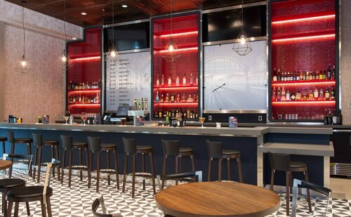 SpringHill Suites by Marriott Charlotte City Center, Забронировать Отель Отели Шарлотте с парковкой, рядом с Концертная площадка Северной Каролины Music Factory, Парковка