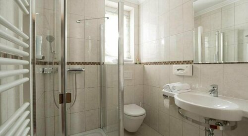 Hotel Schachenwald, Đặt Khách sạn Bierbaum 