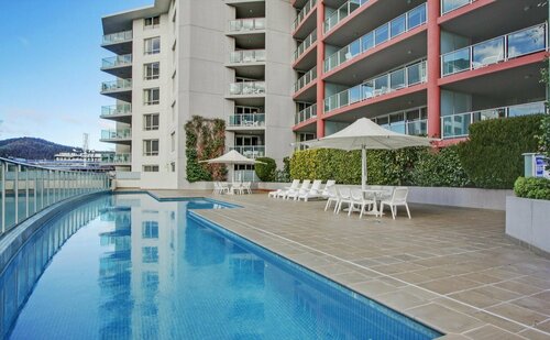 Pacific Suites Canberra, Забронировать Отель Канберра Австралийская столичная территория, рядом с Supreme Court of the Australian Capital Territory