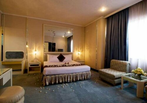 Regent's Park Hotel, Prenota Hotel Hotel a Malang con piscina, vicino a Pemerintah Kota Malang, Piscina