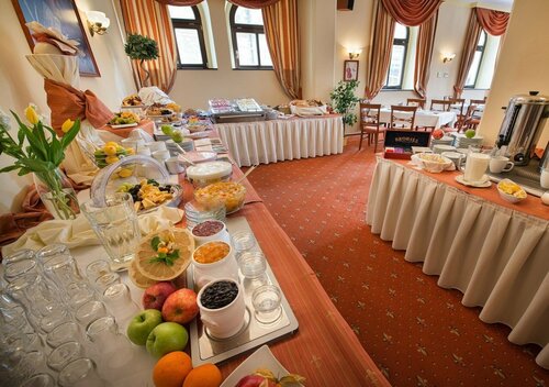 Hotel Podhrad, Забронировать Отель Отели и гостиницы Глубока-над-Влтавоу, Отель