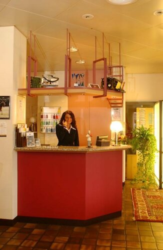 Hotel Restaurant Drei Linden, Забронировать Отель Отели и гостиницы Ветцикон, Отель