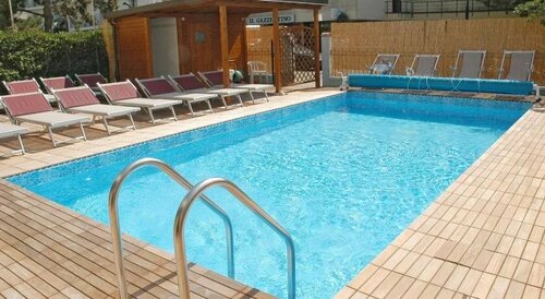 Hotel Marzia Holiday Queen, Забронировать Отель Отели в центре Каорле, в центре