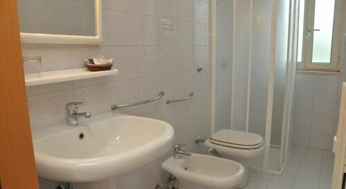 Hotel Airone, Buchen Sie Hotel Alberobello Metropolitanstadt Bari