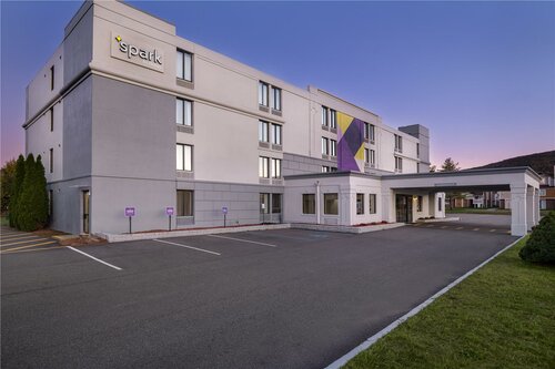 Hampton Inn Fishkill, Book Hotel  