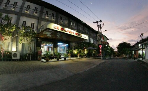 Shunda Hotel Bali, Забронировать Отель Отели Кота-Денпасар с парковкой, Парковка