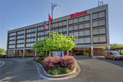 Hilton Knoxville Airport, Забронировать Отель Отели Алкоа с парковкой, Парковка