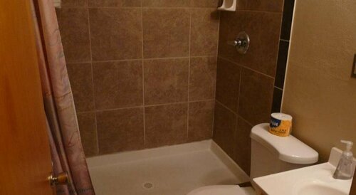 Bent Prop Inn & Hostel Downtown, Prenota Ostello Anchorage Alaska