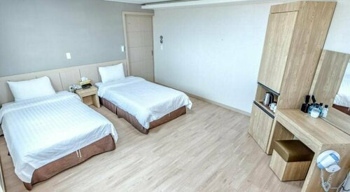 Jungmoon City Hotel & J-hill Hotel, Забронировать Отель Отели Согвипхо с парковкой, Парковка