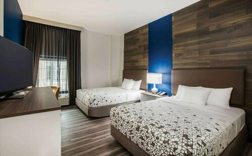La Quinta Inn & Suites by Wyndham Owasso, Rezerwuj Hotel Hotele i noclegi w Owasso, Hotel