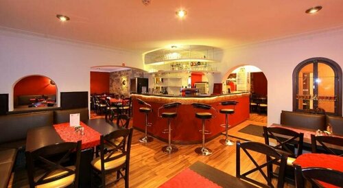 Hotel Andreas Hofer, Забронировать Отель Дорнбирн Rhine Valley, рядом с Стадион "Биркенвизе"