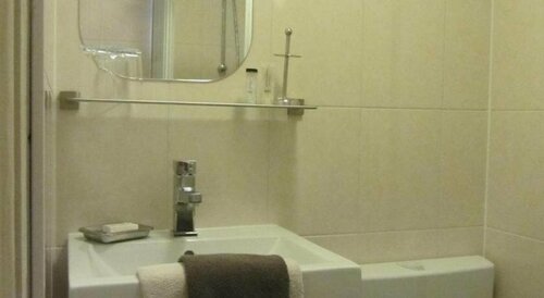 B&B Familie Spaanstra, Забронировать Отель «постель и завтрак» Зандворт Zuid-Kennemerland, рядом с Circus Zandvoort