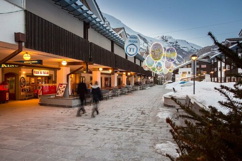 TH La Thuile - Planibel Residence, Забронировать Отель Отели Ла-Тюиль 4 звезды, рядом с Кресельный подъёмник Мезон Бланш (нижняя станция), 4*