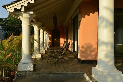 Lotus Villa By Iksha, Book Villa Hoteller i North Goa med pool, Swimmingpool
