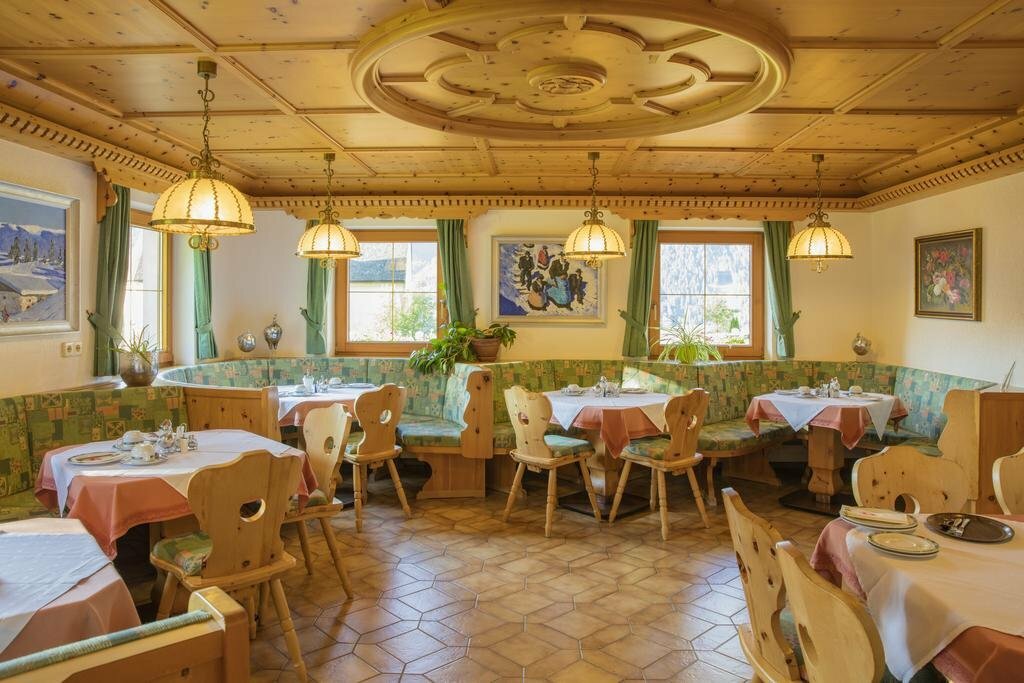 Frühstückspension Alpenhof