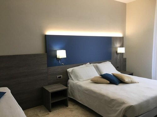 Hotel Mediterranée, Забронировать Отель Отели Споторно 3 звезды, 3*