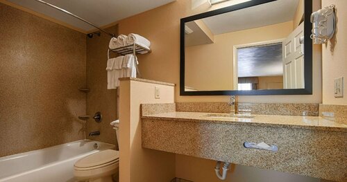 Quality Inn & Suites Williamsport, Забронировать Отель Уильямспорт Пенсильвания