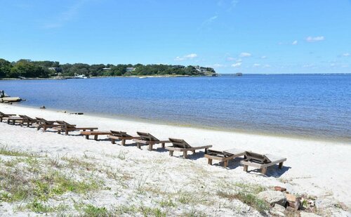 Quality Inn & Suites Gulf Breeze, Book Hotel Pensacola Beach Panhandle Florida