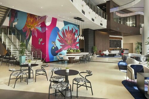 Courtyard by Marriott Los Angeles L.A. LIVE, Забронировать Отель Отели Лос-Анджелеса с парковкой, рядом с Развлекательный центр L.A. Live, Парковка