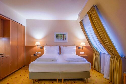 Ibercity Wien Schönbrunn, Забронировать Отель Отели 12. Майдлинг 4 звезды, 4*