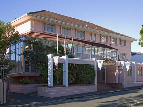 Lady Hamilton Hotel, Забронировать Отель Отели Кейптауна с парковкой, рядом с The Jumu'a Mosque Of Cape Town, Парковка