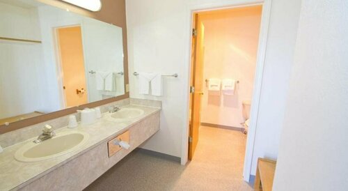 Brooks St. Motor Inn, Забронировать Отель Мизула штат Монтана