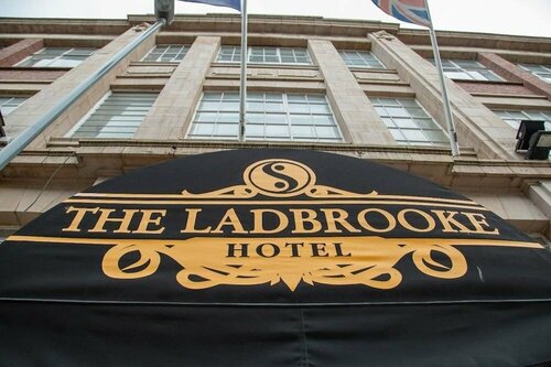 Ladbrooke House, Забронировать Отель Отели Бирмингема с парковкой, рядом с Battle of the Gods and Giants, Парковка