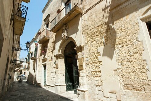 Azzurretta Guest House, Забронировать Отель «постель и завтрак» Лечче Саленто, рядом с Gate of Saint Blaise