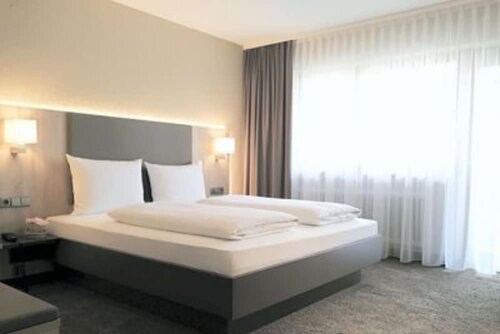 Hotel & Restaurant Becher, Забронировать Отель Отели Swabian Alps с парковкой, Парковка