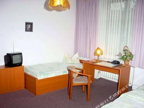 Hotel zum Schwan, Prenota Hotel Hotel 3 stelle a Garz, 3*