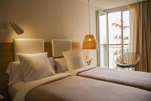 room Select Bilbao, Забронировать Отель Отели Бильбао с завтраком, рядом с Miraflores Bridge, Завтраки