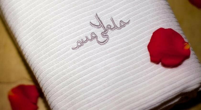 Riad Anayela