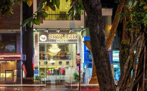 Skylark Hotel, Забронировать Отель Отели Бадинь с завтраком, Завтраки