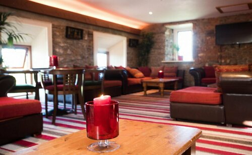 Newgrange Lodge, Boek Hotel Donore 