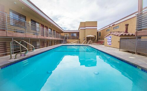 Hotel Pacific, Manhattan Beach, Забронировать Отель Манхэттен-Бич Los Angeles Beach Cities