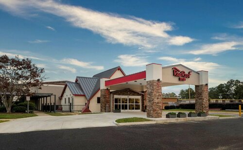 Red Roof Inn Lumberton, Забронировать Отель Ламбертон Северная Каролина