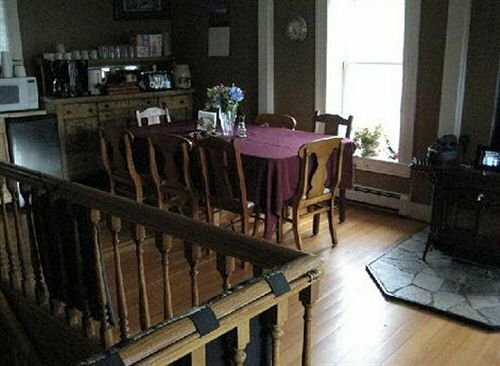 Yellowstone Treasure Guesthouses on the River, Buchen Sie Hotel Hotels in Montana mit Parkplatz, Parkplätze
