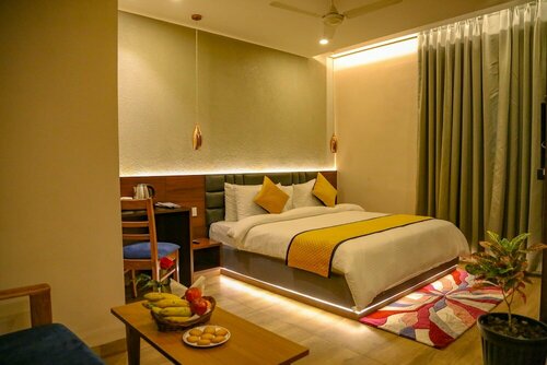 Four Leaf Hotel - Sapphire Blue, Varanasi, Забронировать Отель Отели Варанаси с завтраком, Завтраки