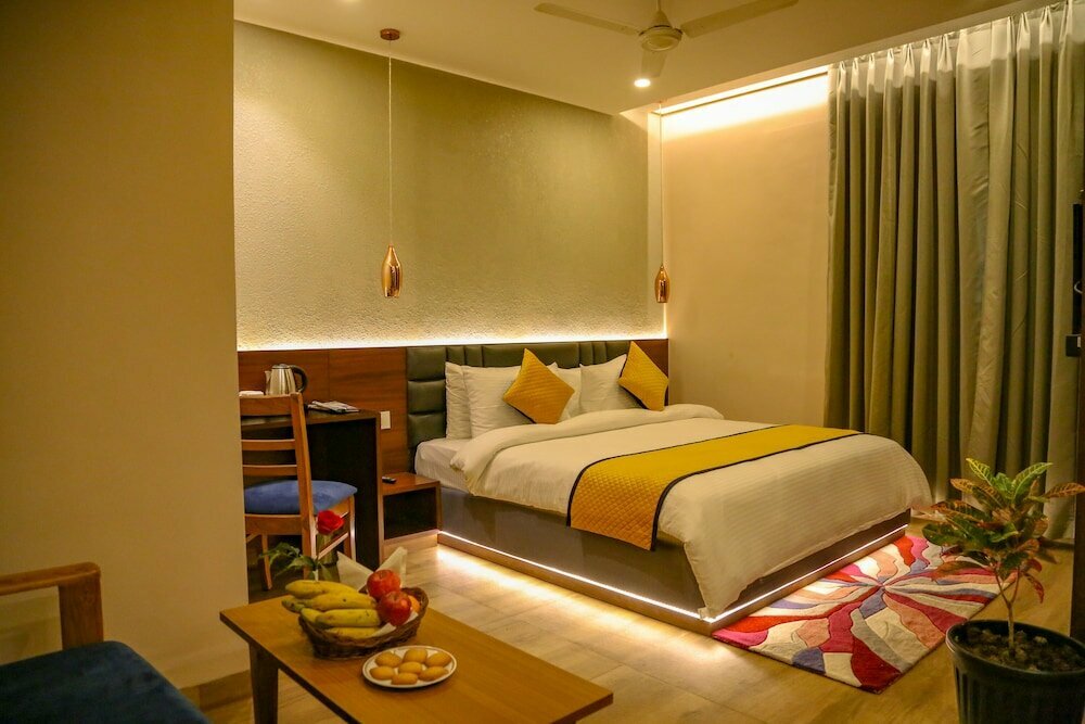 Four Leaf Hotel