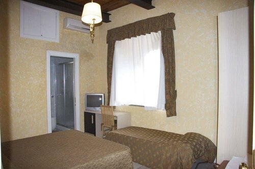 Daniels Inn, Prenota Hotel Hotel a Lazio con parcheggio, Parcheggio