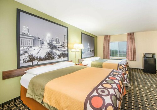 SureStay Plus Hotel by Best Western Tulsa East, Book Hotel Hoteller i Tulsa med parkering, Parkering