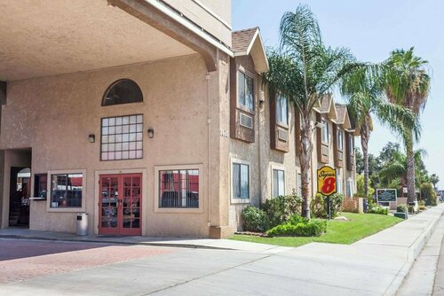 Super 8 by Wyndham Bakersfield South CA, Book Hotel Bakersfield California