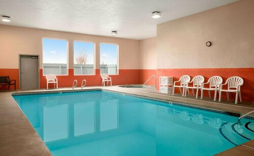 Super 8 by Wyndham Bellingham Airport/Ferndale, Забронировать Мини-отель Беллингхэм 
